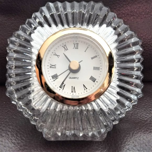 Source Unknown Other - Stunning Vintage Quartz Tabletop Clock Solid Leaded Glass Paperweight Desk Batte